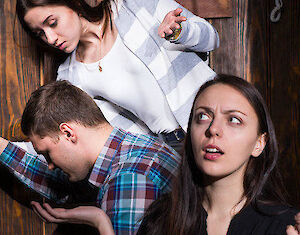 Online Escape Room - Escape the virtual bar